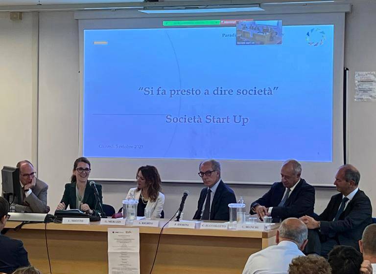 CICLO DI SEMINARI - Si fa presto a dire Societ&#224; - Societ&#224; Start up